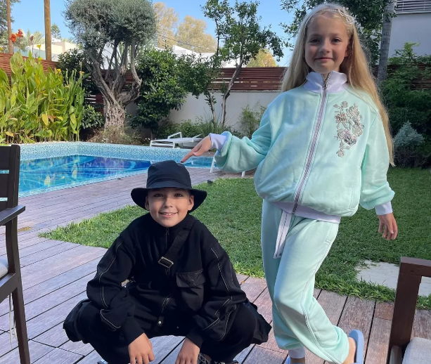 В Сети опубликовали фото подросших детей Аллы Пугачевой и Максима Галкина