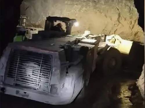 На руднике &laquo;Пионер&raquo; в Приамурье пропали 15 горняков: МЧС пробурило 53-метровую скважину