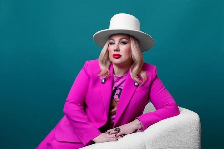 Ева Польна рассказала, что по ночам уплетает бутерброды перед зеркалом