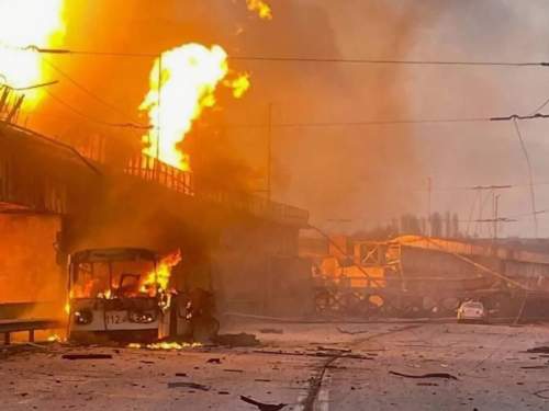 «Мы теряем ДнепроГЭС»: после атаки ВС РФ работа станции остановлена (ВИДЕО) «Мы теряем ДнепроГЭС»: после атаки ВС РФ работа станции остановлена (ВИДЕО)