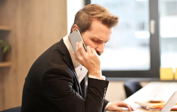 Юрист Соловьев предупредил о новой 3-этапной схеме мошенников Юрист Соловьев предупредил о новой 3-этапной схеме мошенников