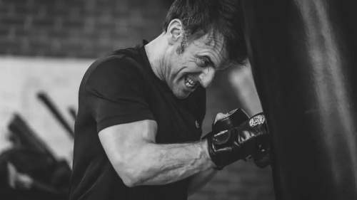 Bild: Макрон «брутальными» фото объявил войну Путину (ФОТО) Bild: Макрон «брутальными» фото объявил войну Путину (ФОТО)