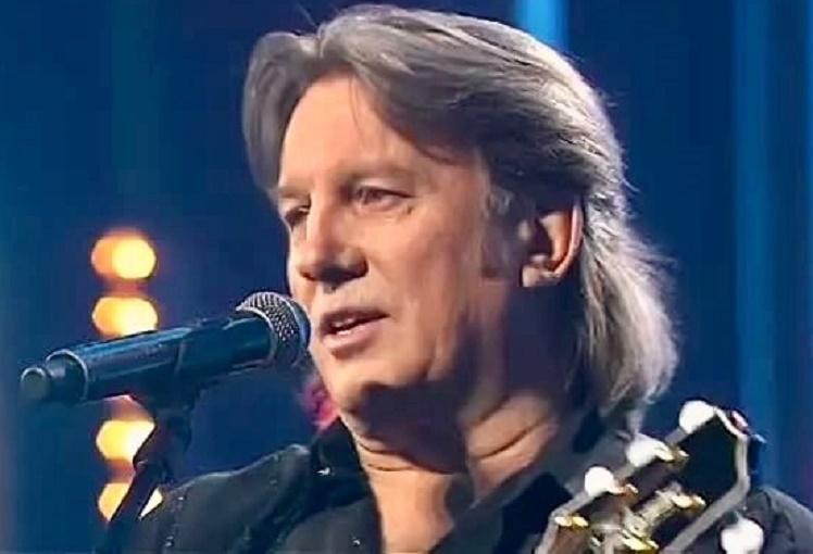 Лоза призвал жёстко наказать Кологривого за пьяный дебош и укус официантки