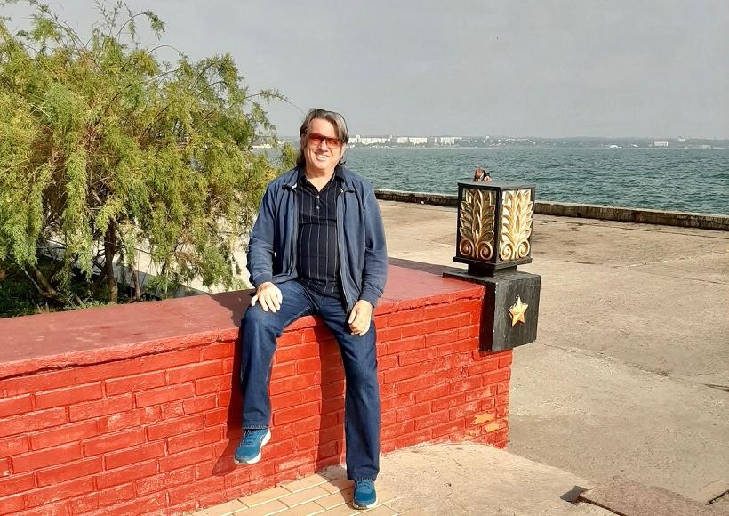 Лоза: В США люди на концертах Орбакайте будут больше есть, чем слушать и смотреть