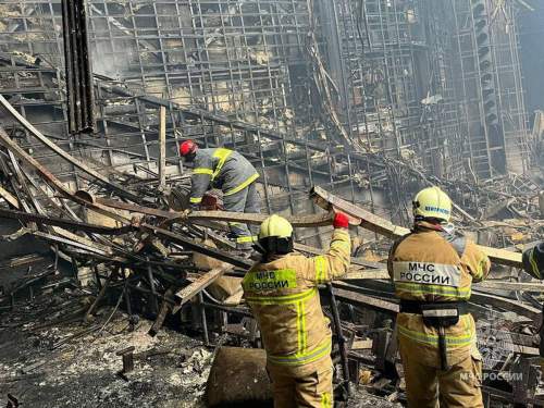 Огонь полностью уничтожил зрительный зал в &laquo;Крокус Сити Холл&raquo;: последствия теракта попали на видео (ФОТО, ВИДЕО)