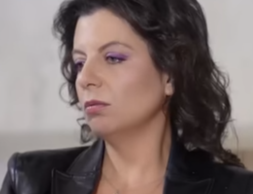 Маргарита Симоньян раскрыла подробности допроса напавшего на «Крокус» «упыря» Маргарита Симоньян раскрыла подробности допроса напавшего на «Крокус» «упыря»