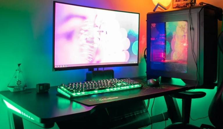 Невролог Неврюзина заявила, что у детей часто болит голова из-за мультиков и игр