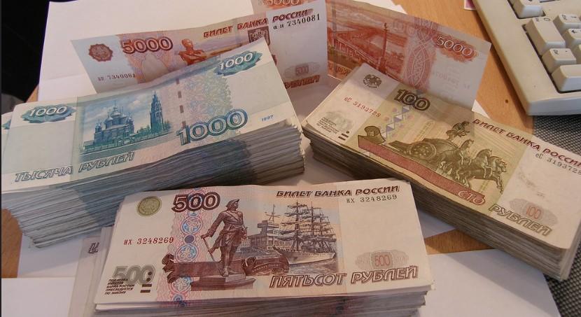 Власти ЯНАО утвердили список получателей губернаторской стипендии