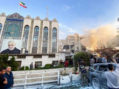 Израиль нанес ударе по посольству Ирана в Сирии: погиб генерал КСИР (ВИДЕО)