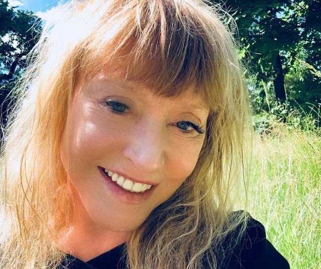 Алла Пугачёва лишилась мимики из-за пластических операций Алла Пугачёва лишилась мимики из-за пластических операций