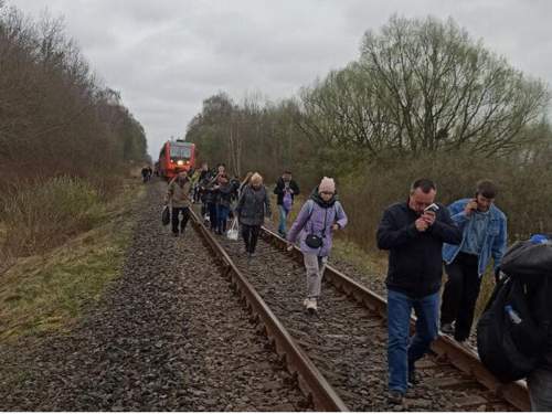 Житель Калининградской области пустил под откос электричку (ВИДЕО)