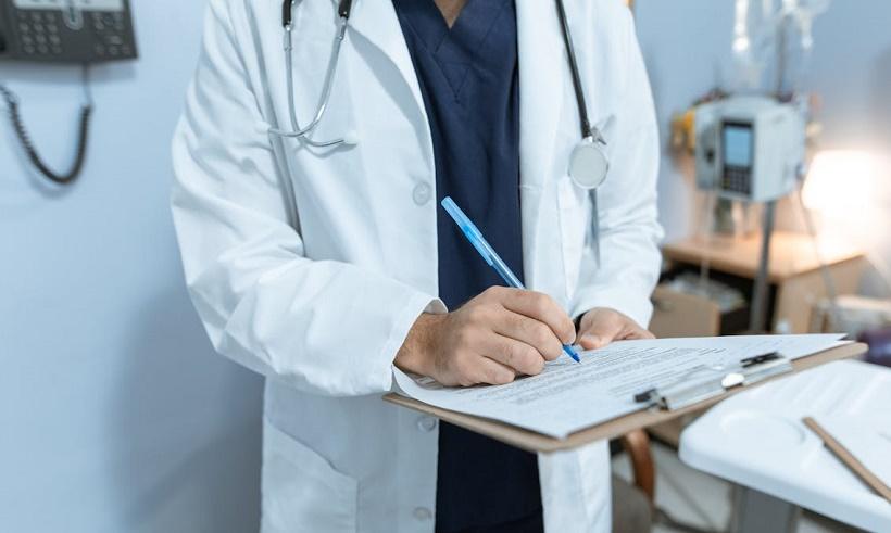 В Великобритании у женщины случайно обнаружили рак после жалоб на кашель