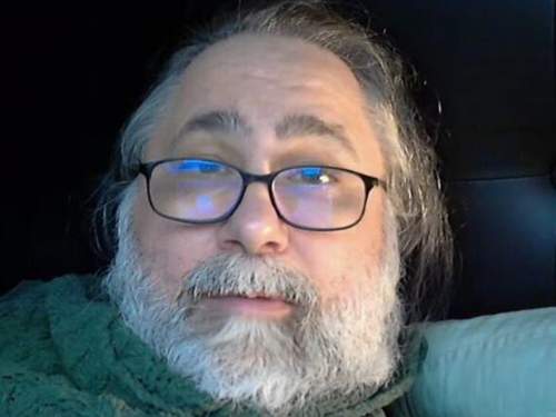 Исполнитель 90-х Профессор Лебединский обеднел и побирается в США (ВИДЕО)