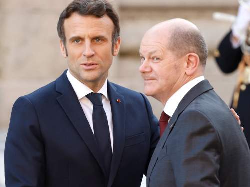 Макрон и Шольц на встрече лидеров ЕС сцепились из-за войск НАТО на Украине