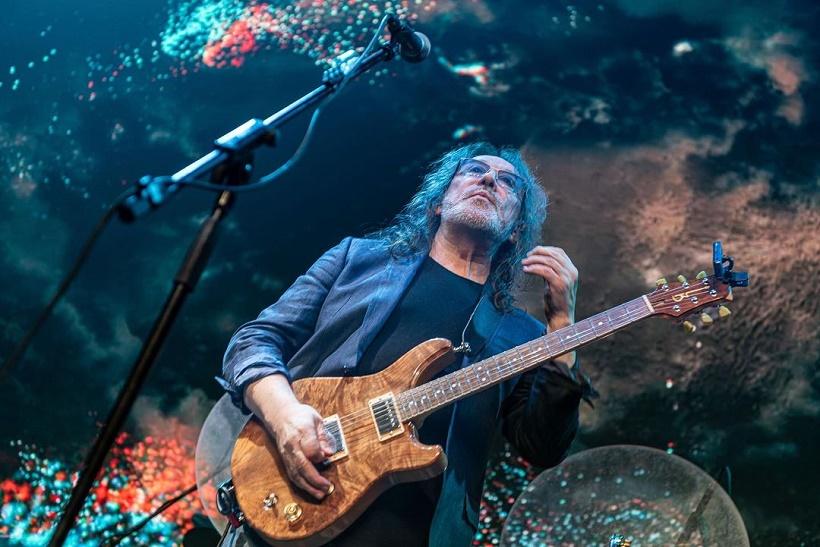 Владимир Кузьмин спровоцировал слухи об инсульте на концерте в Уфе