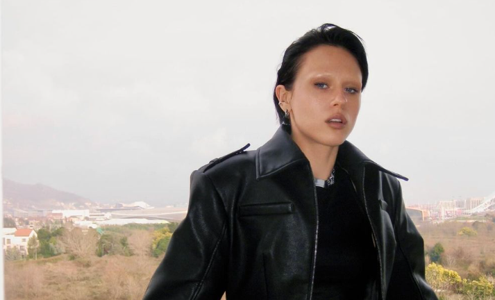 Судьи шоу «Маска» выяснили, кто скрывался в костюме Кактуса Судьи шоу «Маска» выяснили, кто скрывался в костюме Кактуса