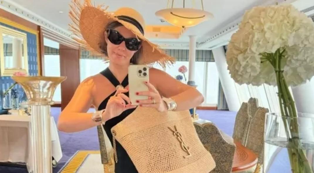 Журналистка Ксения Собчак похвасталась сумкой почти за 500 тысяч рублей