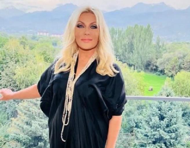 Таисия Повалий еле ковыляла на презентации Аниты Цой из-за травмы Таисия Повалий еле ковыляла на презентации Аниты Цой из-за травмы