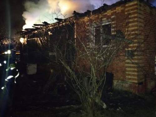 При пожаре в Московской области погибли 6 человек, включая четверо детей (ФОТО)