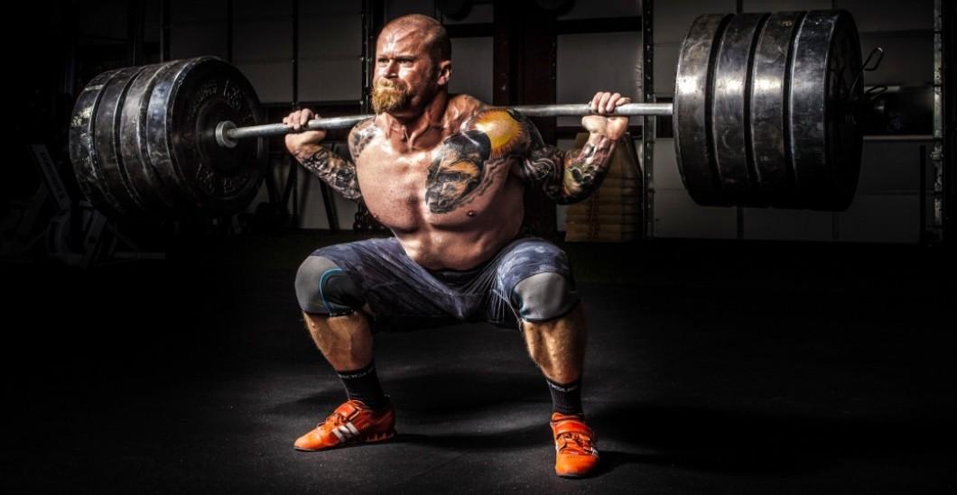 Американец установил мировой рекорд по количеству приседаний за 24 часа