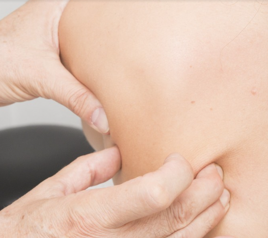 Технолог Новикова назвала полезные для сухой кожи компоненты косметики Технолог Новикова назвала полезные для сухой кожи компоненты косметики