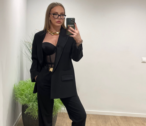 Маша Малиновская опровергла слухи о романе с Сергеем Арутюновым Маша Малиновская опровергла слухи о романе с Сергеем Арутюновым