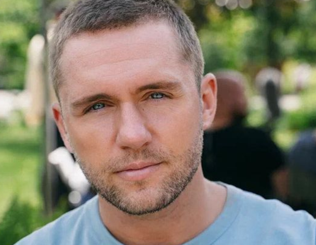 Андрей Соколовский признался, что не давал советов сыну по поводу его развода с Дакотой Андрей Соколовский признался, что не давал советов сыну по поводу его развода с Дакотой