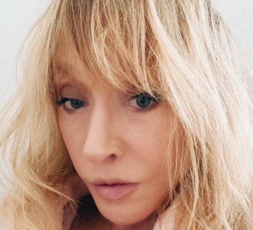 Внучатый племянник певицы Аллы Пугачевой сменил фамилию