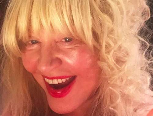 Телеканалы проигнорировали юбилей Пугачевой: Собчак для нее сняла докфильм (ВИДЕО)