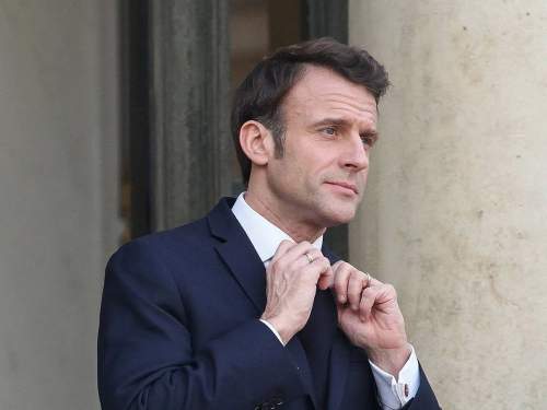 СМИ: попытки Макрона «застать врасплох» Путина заставляют его нервничать СМИ: попытки Макрона «застать врасплох» Путина заставляют его нервничать