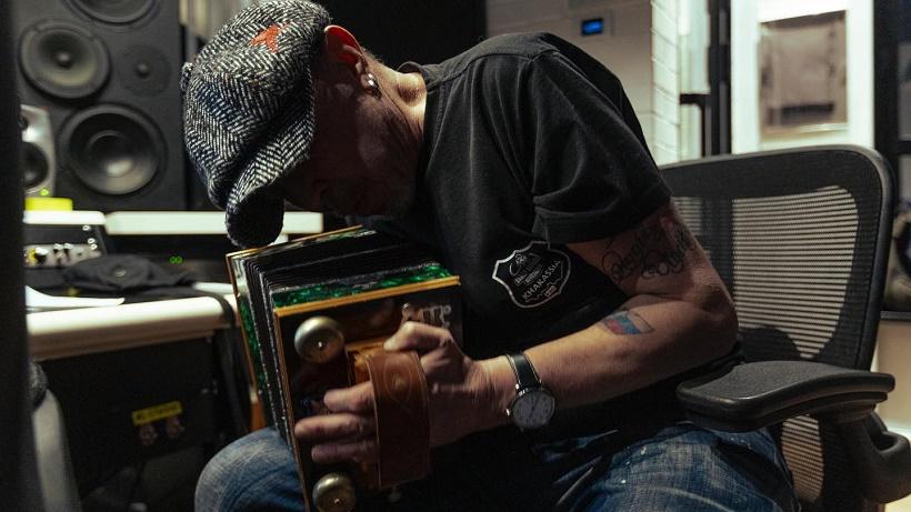 Фанаты заподозрили Гарика Сукачёва в мошенничестве из-за отмены концертов