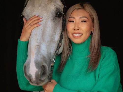 «Решила потаксовать»: финалистка «Миссис Бурятии» пропала при странных обстоятельствах (ФОТО)