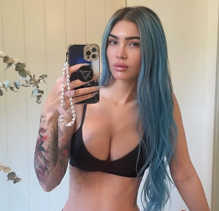 Меган Фокс опубликовала фото без косметики