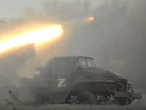 СМИ: ВКС РФ пробуют новую тактику нанесения ударов по Украине