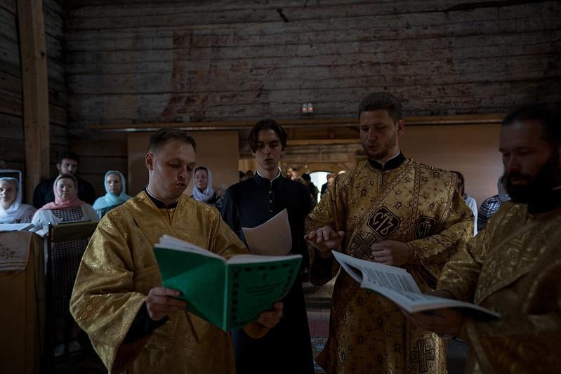 Богослов Лебедев рассказал, правда ли в храмах ни у кого ничего нельзя брать