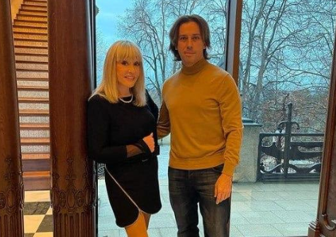 Алла Пугачева вернется в Москву, чтобы переписать на себя Замок в Грязи