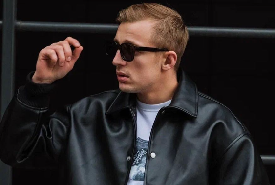 Саша Стоун впервые рассказал о расставании с Валей Карнавал