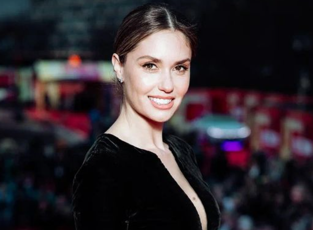 Агата Муцениеце сделала новый шаг в мир музыки