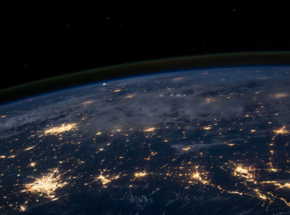 Немецкие ученые зафиксировали ослабление магнитного поля Земли