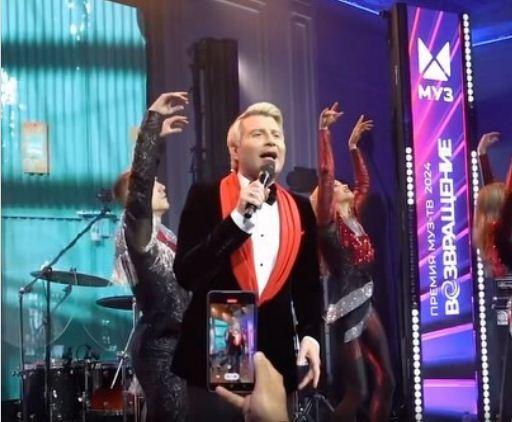 Обручальное кольцо Баскова оценили в стоимость квартиры в Москве