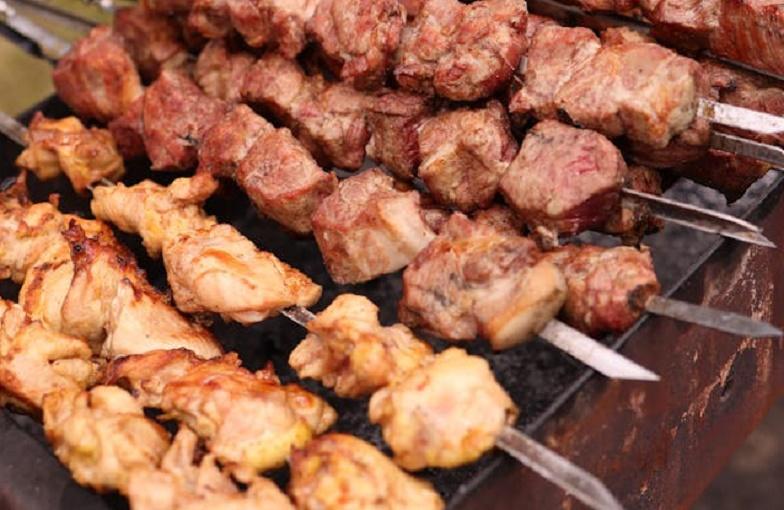 Нутрициолог Попкова рассказала, как приготовить полезный шашлык Нутрициолог Попкова рассказала, как приготовить полезный шашлык