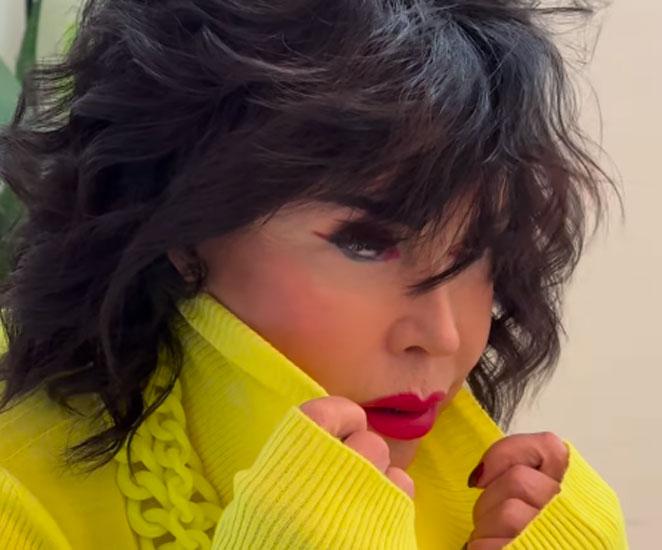 Надежда Бабкина удивила фанатов ярким образом