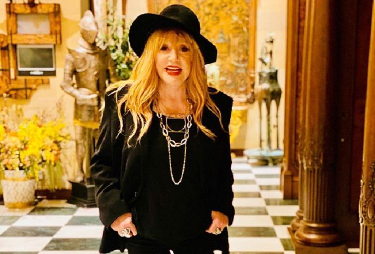 Руководители радиостанций объяснили отсутствие в эфире Аллы Пугачевой и «Би-2»