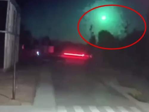 Над Украиной засняли яркую неизвестную вспышку света &laquo;без взрывов&raquo; (ВИДЕО)