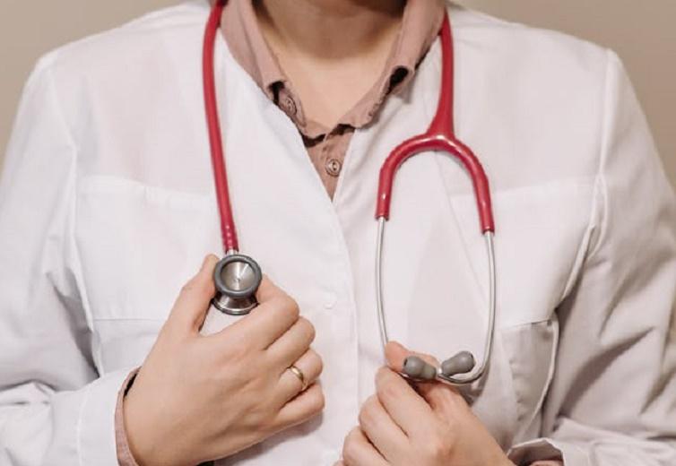 Врач Севастьянова: У женщин нередко развивается деменция в период постменопаузы