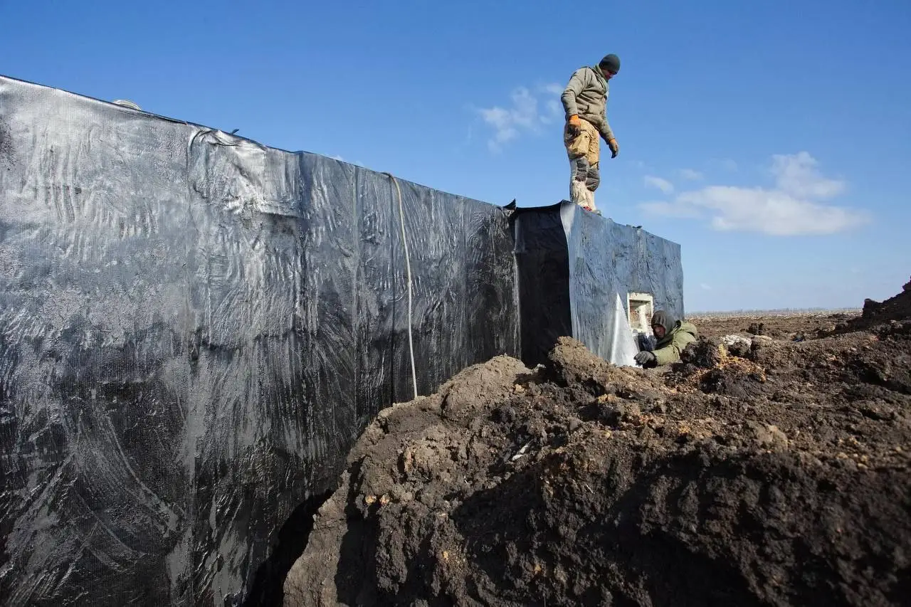 Бойцы ВСУ заявили об отсутствии оборонительных сооружений в украинском тылу Бойцы ВСУ заявили об отсутствии оборонительных сооружений в украинском тылу