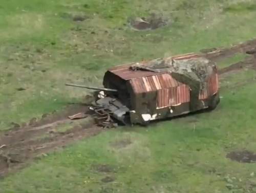 Business Insider: «танки-черепахи» ВС РФ все чаще появляются в зоне СВО (ВИДЕО)