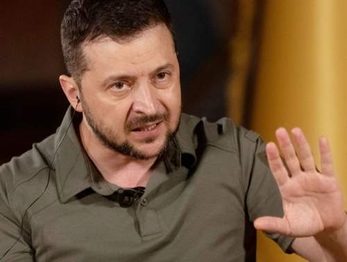 «Настал критический момент»: Зеленский сделал заявление о наступлении России