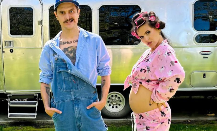 Илья Прусикин и Софья Таюрская из Little Big станут родителями