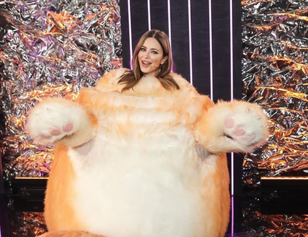 Ани Лорак рассказала, как едва не потеряла сознание в костюме Котика на "Маске"